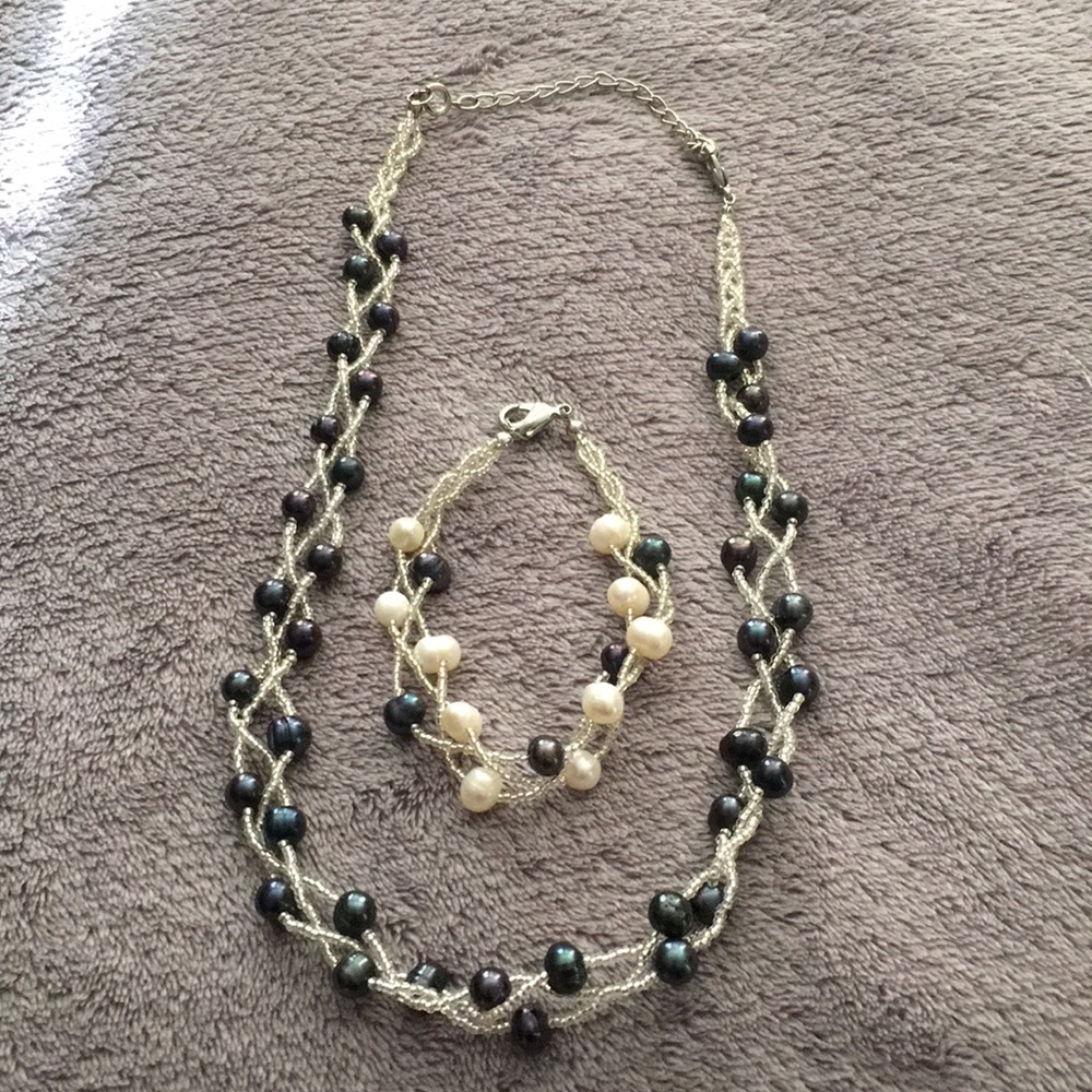 NWT Necklace and Matching Bracelet
